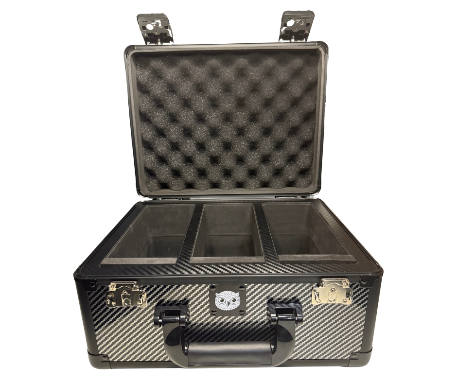 (PRE-ORDER) Carbon Series 3-Row Graded Card Carry Case